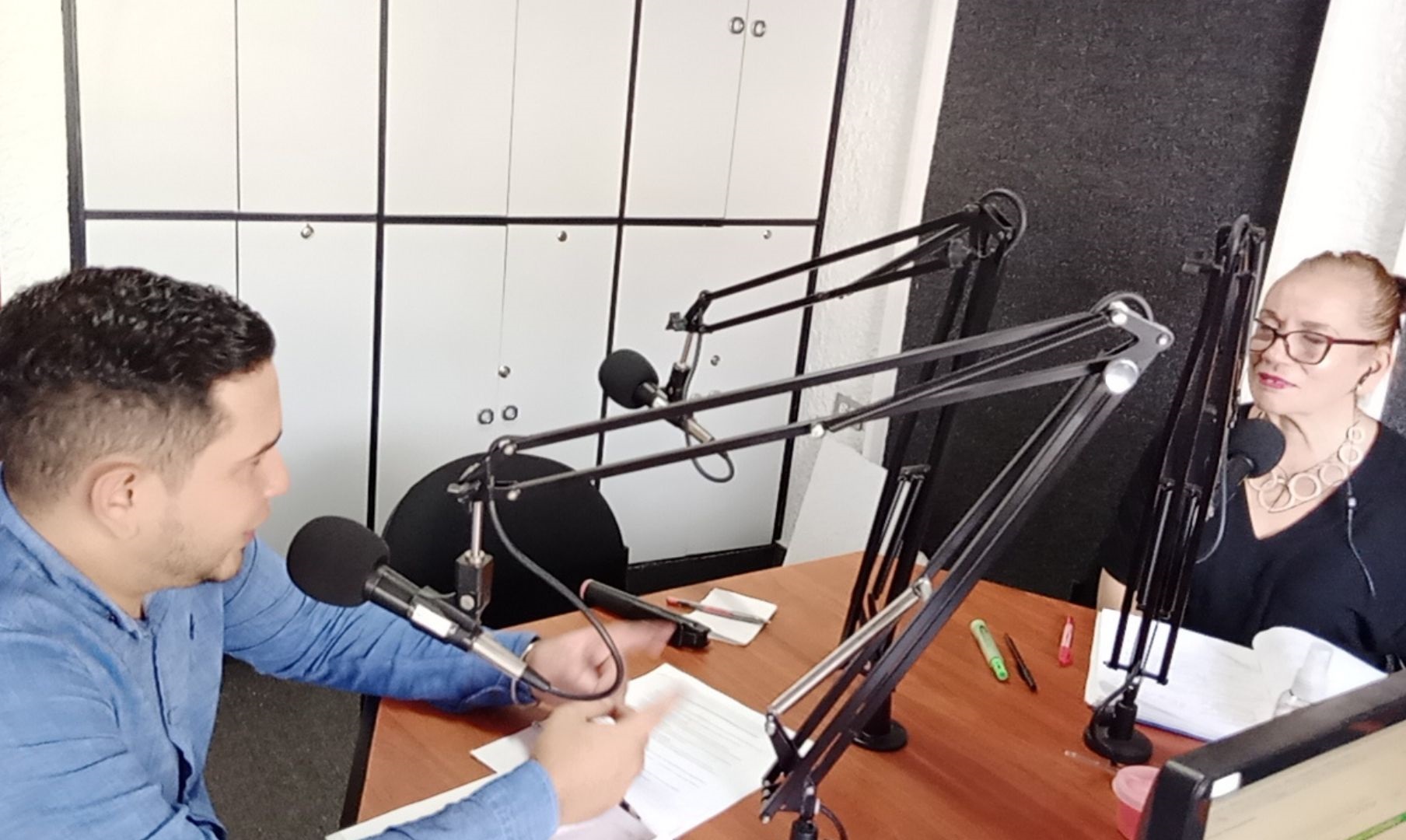 Jóvenes que hacen país