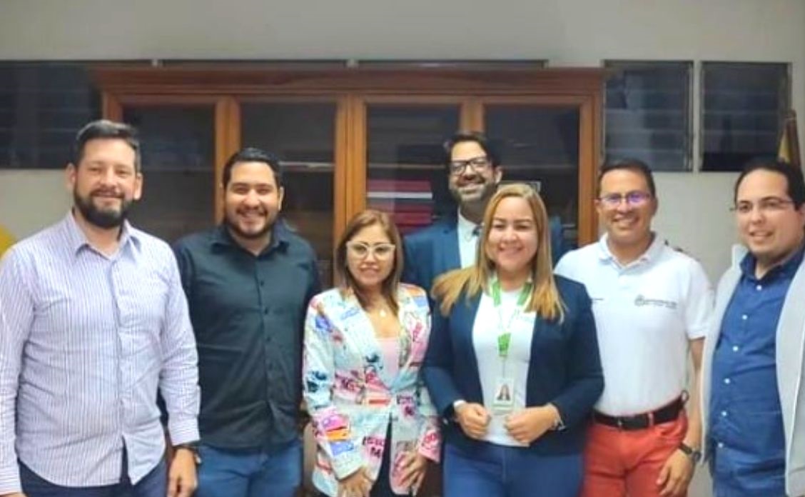 Reunión con Representantes de Banco Plaza para el análisis de estrategias de apoyo a emprendedores